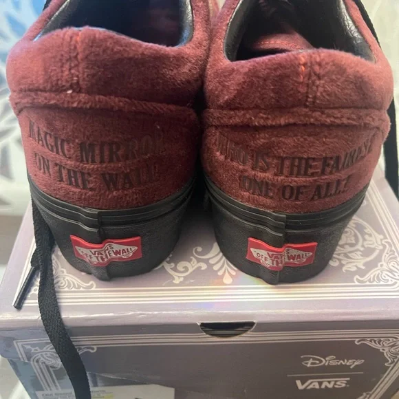 Vans x Disney Maroon Sneakers - Picture 4 of 4